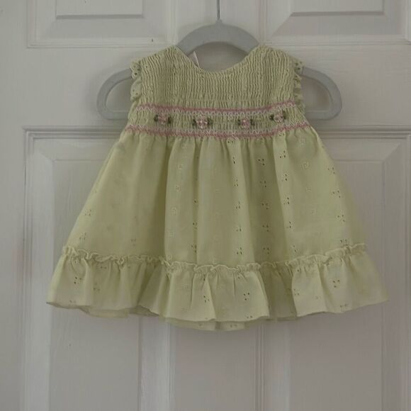 Little Bitty Sundress with Floral Embroidery vintage Size 6/9 months yellow Baby - Picture 3 of 6